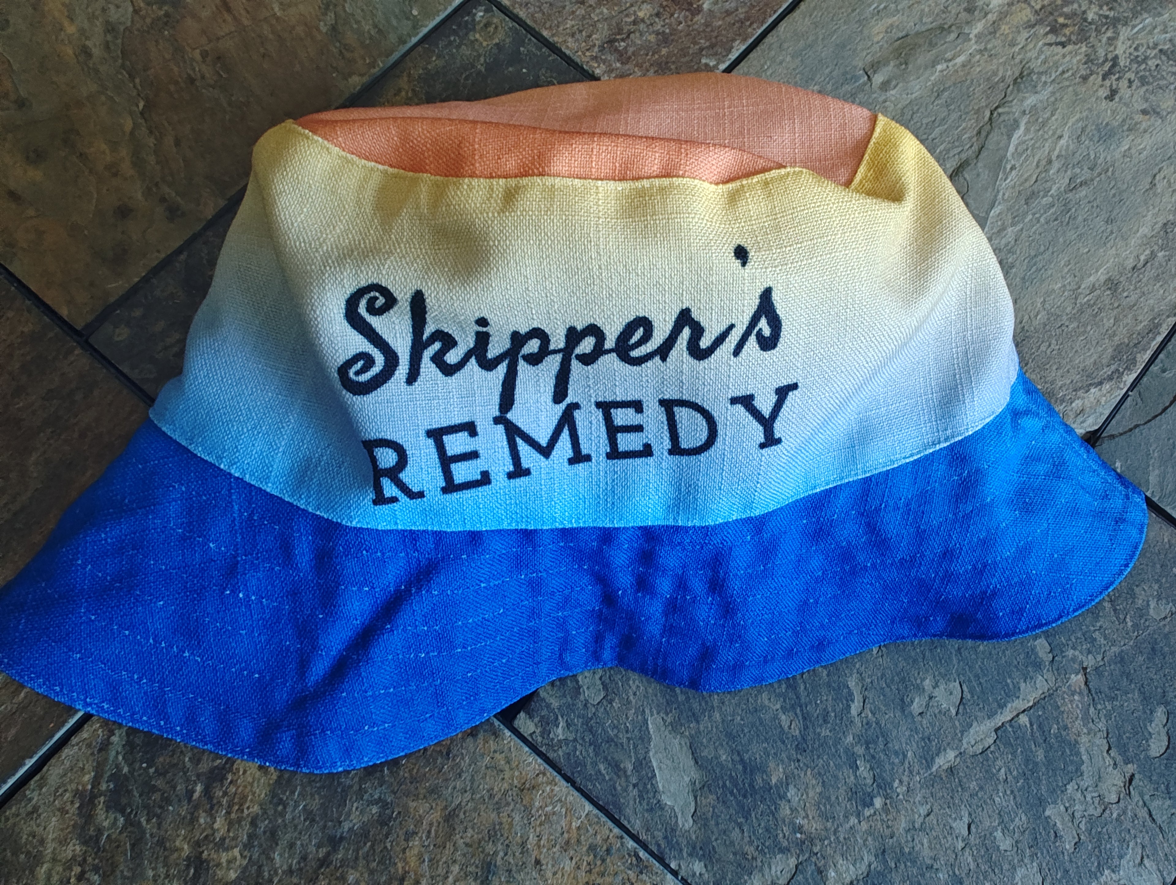 Reversible bucket hat - Skipper's Remedy